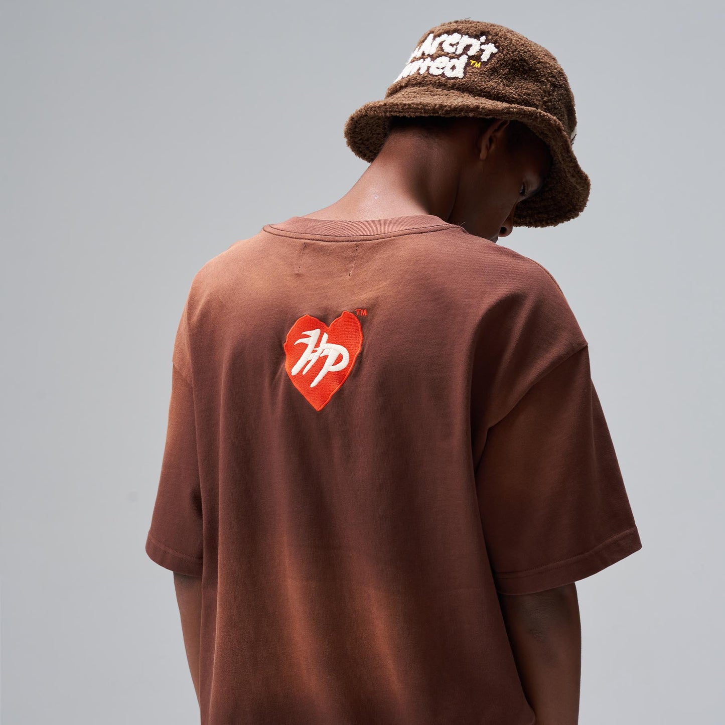 Pockets Full Tee - Brown